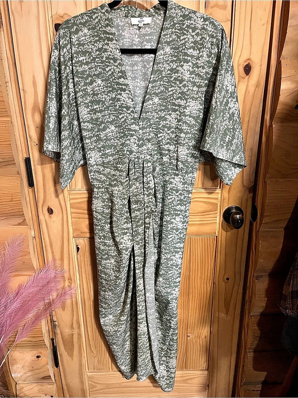 entro Green & White Abstract Maxi Dress Size Medium